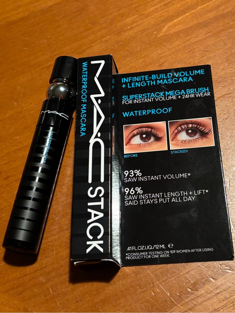 MAC MACStack Waterproof Mascara - Picture 4 of 16
